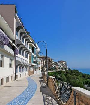 www.hotel-ideale.it