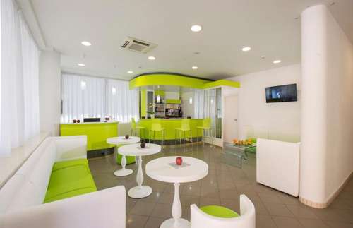 www.hotelscarlet.it