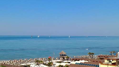 www.hotellascalettaroma.it