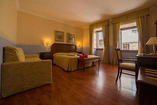 www.hotelfilippeschi.it