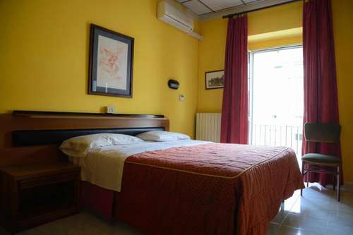 www.hotelnapoleontorino.it
