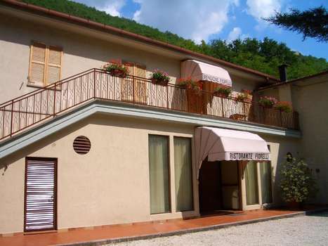 www.hotelfiorelli.com