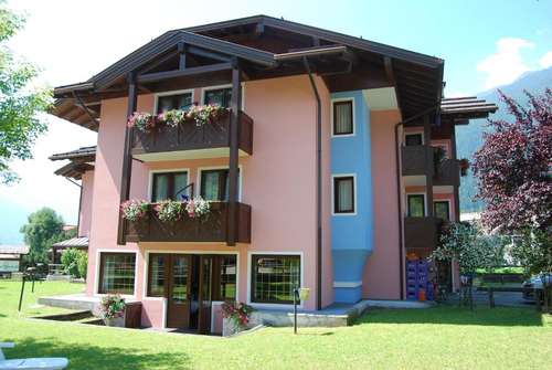 www.hotelquadrifoglio.com