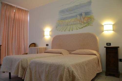 www.hotelbagnaia.it