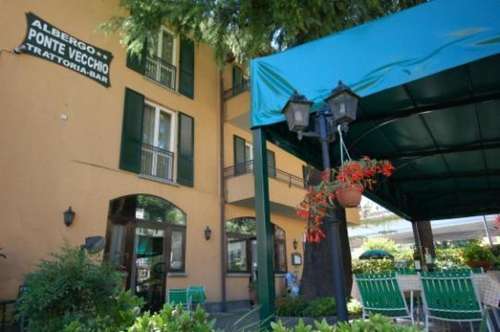 www.albergopontevecchio.com