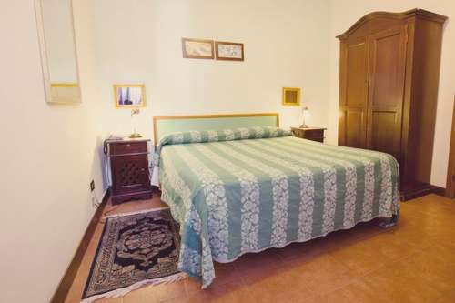www.hotelcentraleviterbo.it