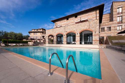 www.hotelraddainchianti.it