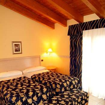 www.hotelristorantenovecento.it