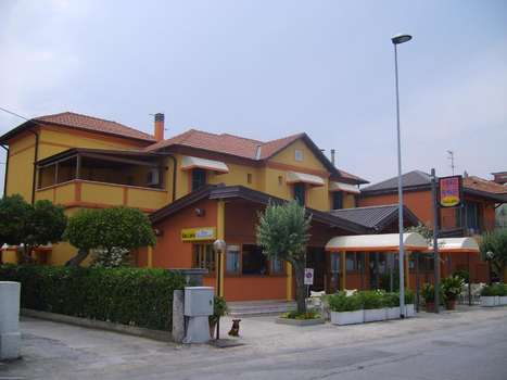 www.albergoprimaverasenigallia.it