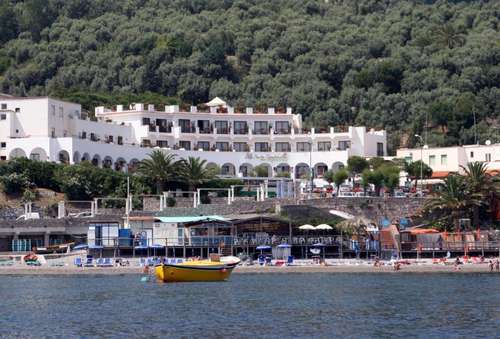www.puntacampanellaresort.net