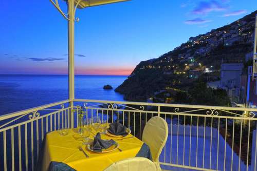 www.hoteltorresaracena.it