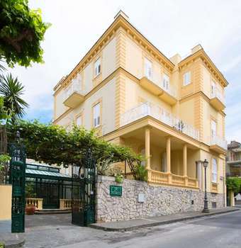 www.hotelcrawford.it