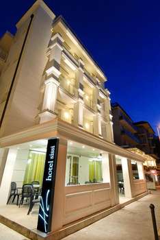 www.hotelsissi.net