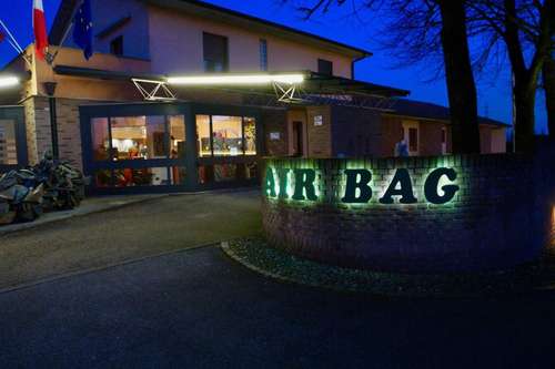 www.hotelmotelairbag.it