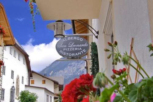 www.albergo-sanleonardo.it
