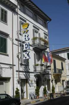www.hotelrexviareggio.it