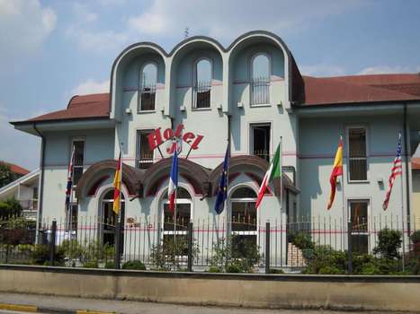 www.jhotel.it