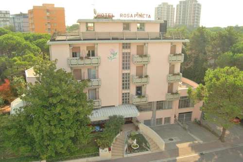 www.hotelrosapineta.com