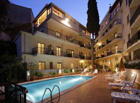 www.hotelsoleado.com