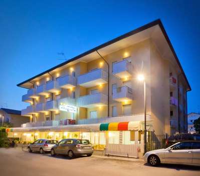 www.augustahotel.it