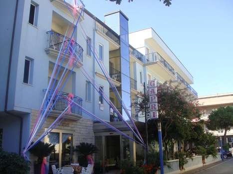 www.capri-hotel.com