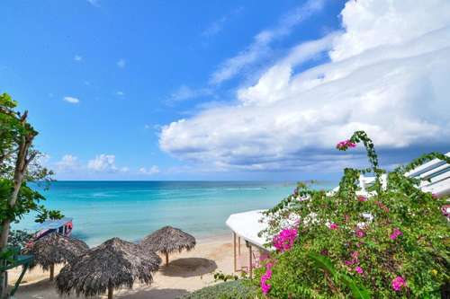 www.beachhousecondos.com