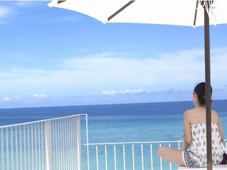 www.hotel-sevencolors.com