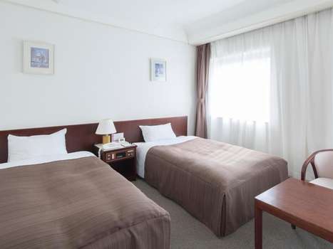 www.hoteltoraya.com