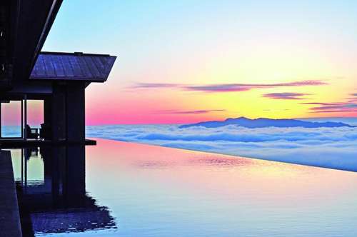 www.akr-hotel.com