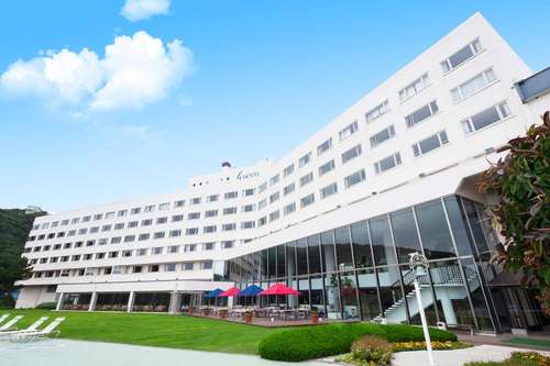 www.hotel-izukyu.co.jp