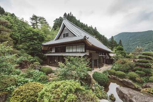www.nipponia-kosuge.jp