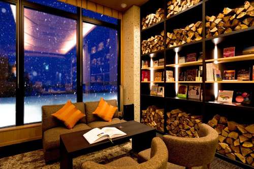 www.hotel-hitohana.com