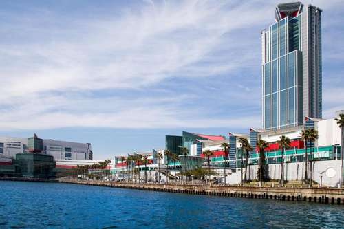 www.cosmotower-hotel.jp