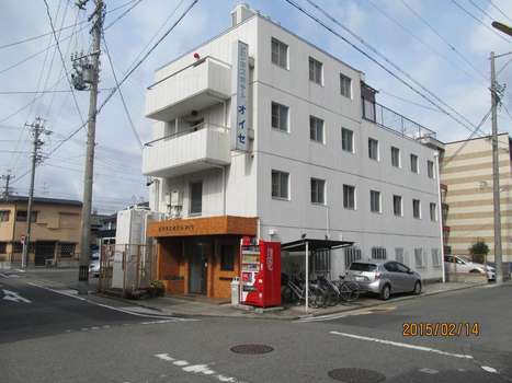 www.businesshoteloise.jp