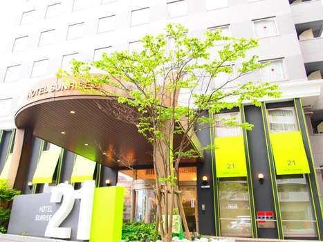 www.hotel-sunrise21.com