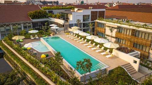 www.theaviaryhotel.com