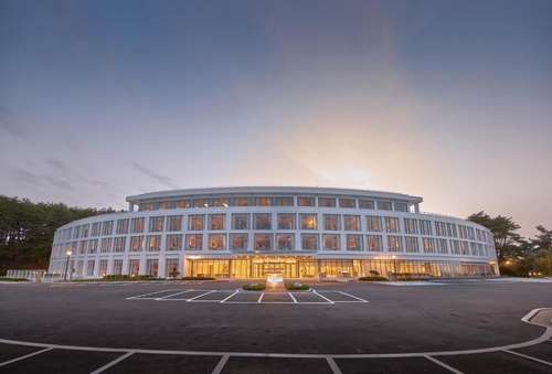www.naksanbeachhotel.com