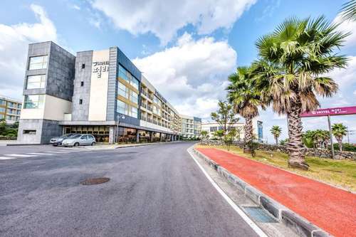 www.hotelpearly.com