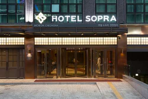 www.hotelsopra.com