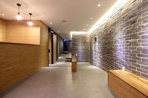 www.hotel8hours.com