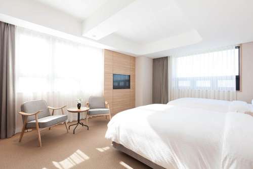 www.acubehotel.com