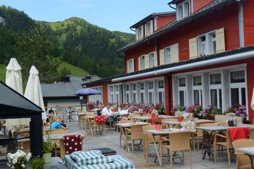 www.alpenhotel.li