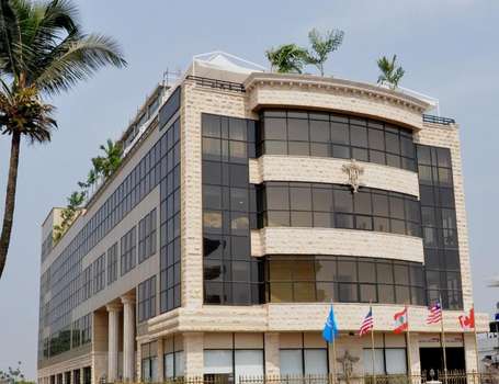 www.royalgrandhotel.com