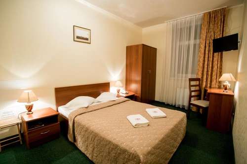 www.dinaburghotel.lv