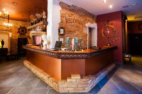 www.hoteljustus.lv