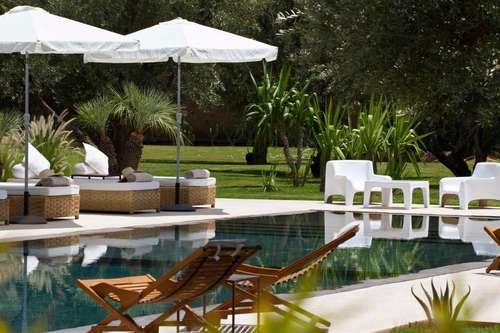 www.hotel-les5djellabas.com