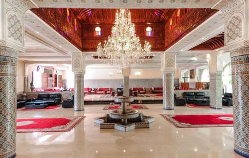 www.hotelriadennakhil.com