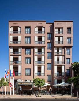 www.hotelibnbatouta.com