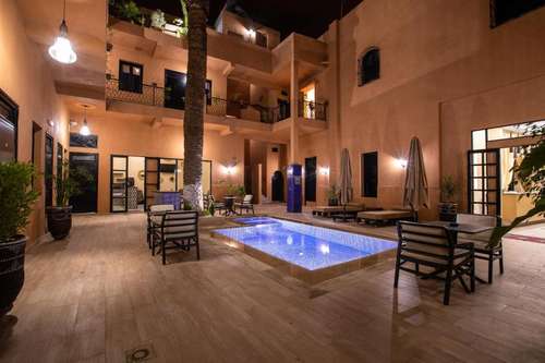 www.hoteltoulousain.com