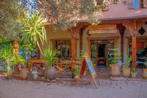 www.hotelchellalouzoud.com